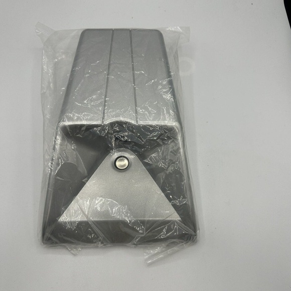 Clubhouse Collection Executive Golf Putting Partner Trainer With Ball Return - Picture 3 of 7